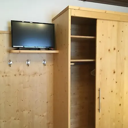 Hoell Apartmán *